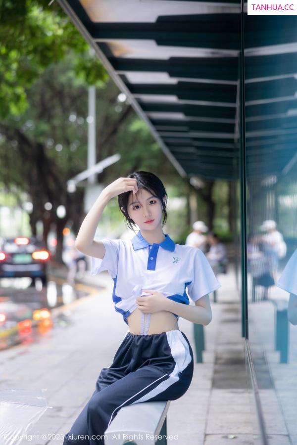   [XiuRen]高清写真图 2023.07.14 No.7085 幼幼 学生美腿第12张图片